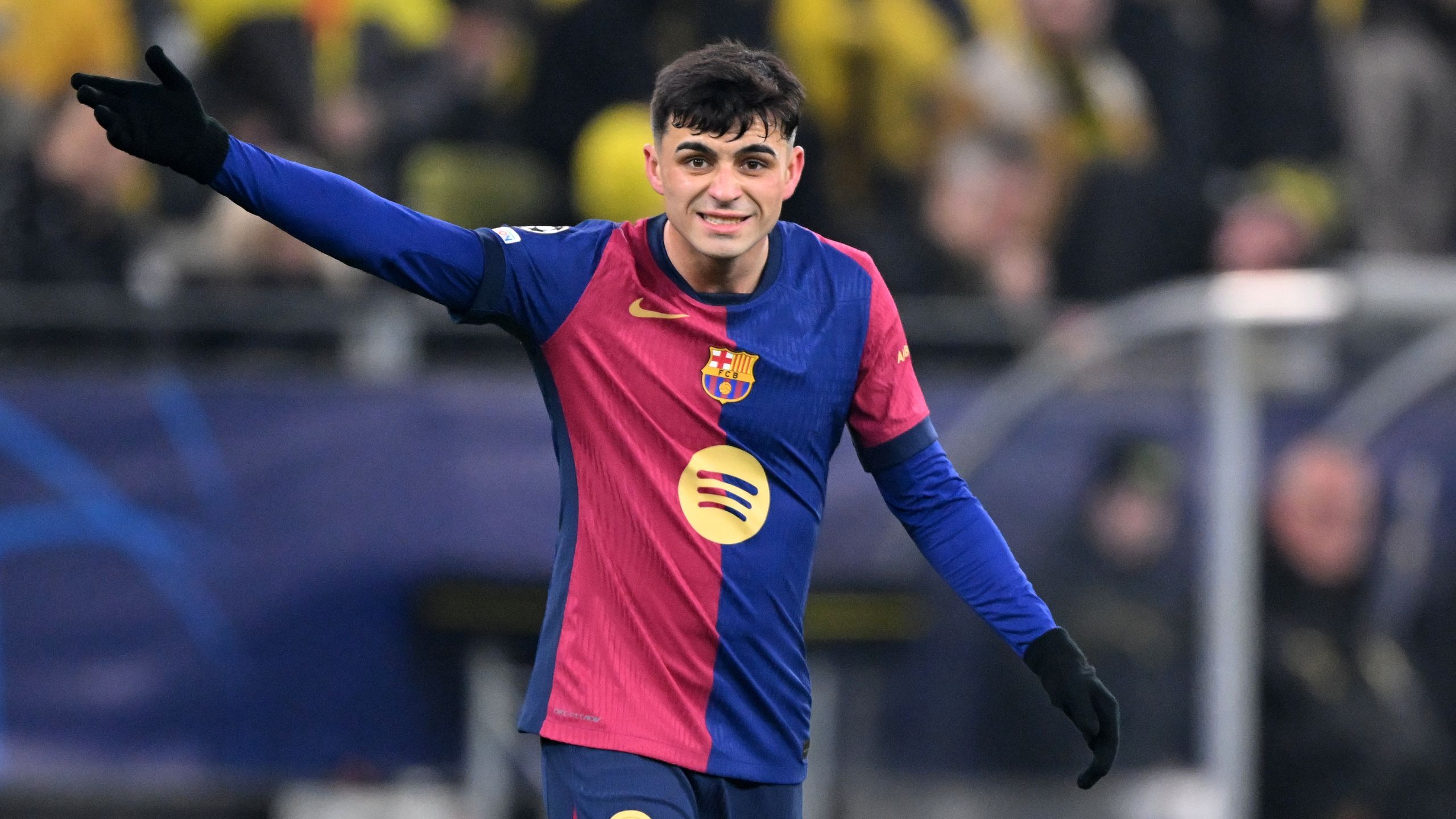 开云APP-转会市场活跃度大增,球员未来蒙上神秘面纱的简单介绍