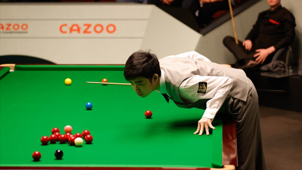 开云-惊天逆转!赛车战队挺进四强