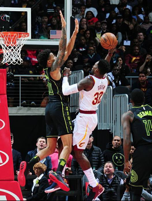 关于天津队轻取新疆队，詹姆斯扛起全队的信息