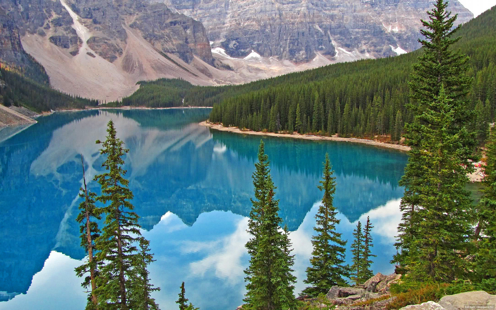 开云体育app-2026世界杯之夜，阿什拉夫的三次微笑