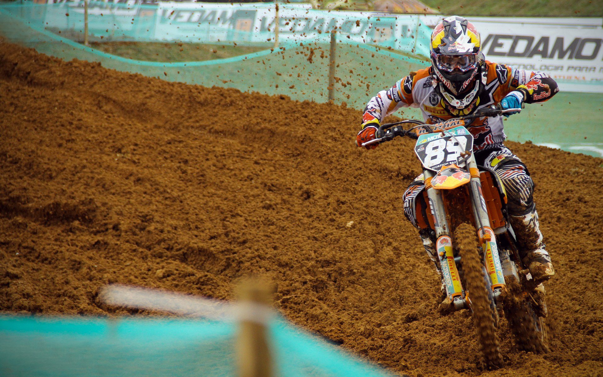 开云sport-双重接管，从足球场到F1赛道的胜利法则