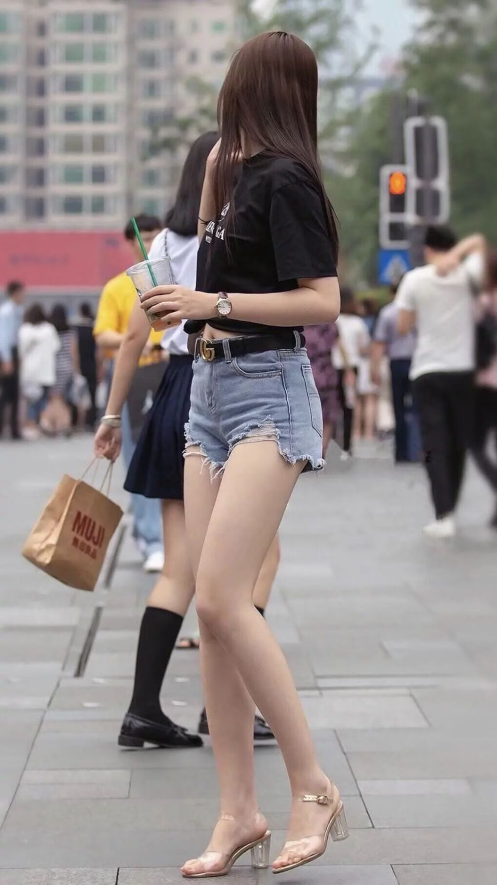 开云下载-当秩序被颠覆，比利亚雷亚尔掀翻皇马，阿坎吉拒绝心软的必然